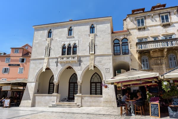 image of the old town hall