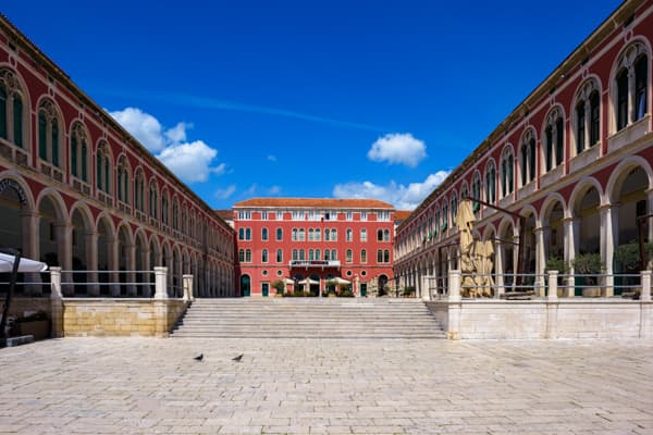 image of prokurative square