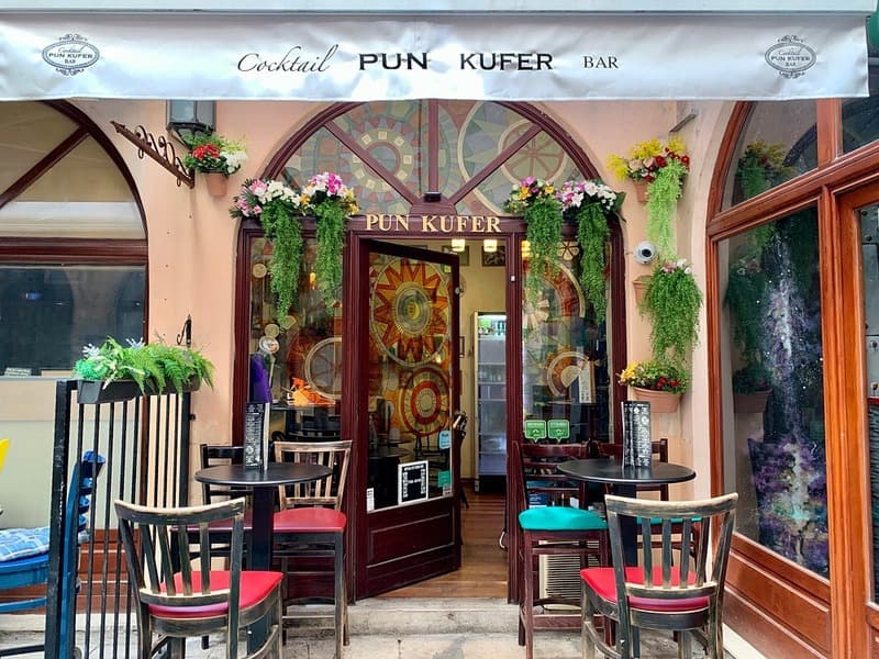 pun kufer cocktail bar